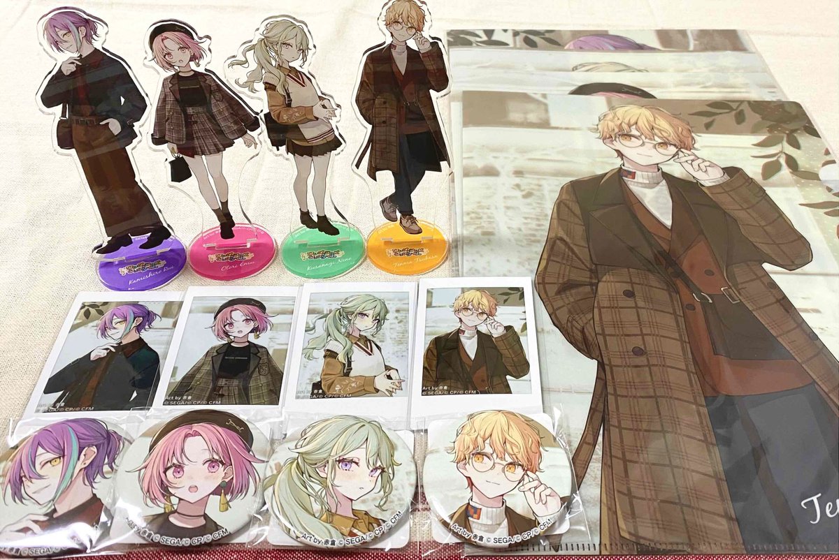 先日プロジェクトセカイ×ZOZOTOWNコラボのグッズをいただきました