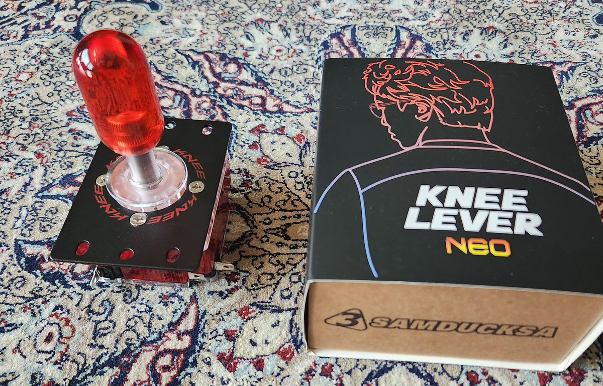 当選したKNEE LEVER NEOが届きました！アケコン3台ありますが今移植先
