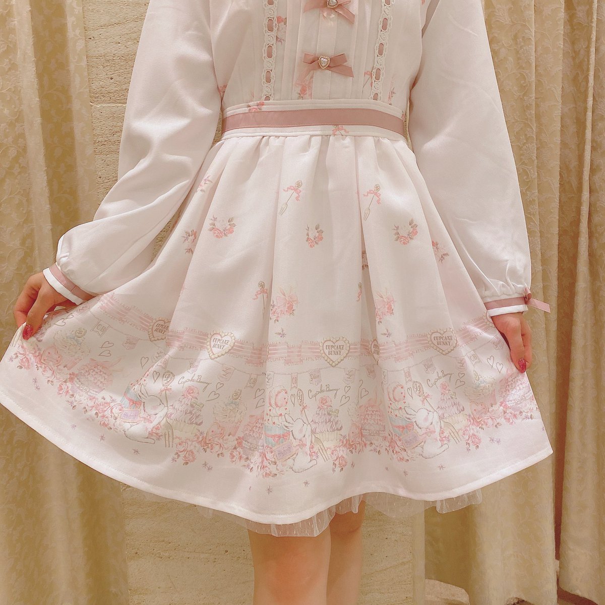 2021 Winter Collection ~~ #CupcakeBunny柄ワンピース 品番 117-6011