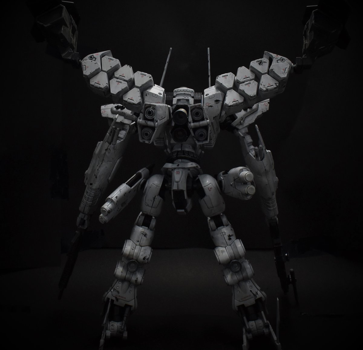 ホワイト・グリント 完成しました。 OPイメージのウェザリングで仕上げ