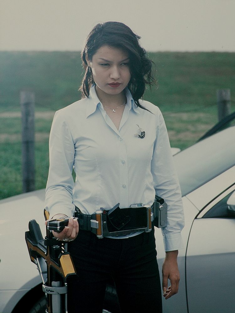 仮面ライダーカイザ 登場作品:仮面ライダー555 変身アイテム:カイザ