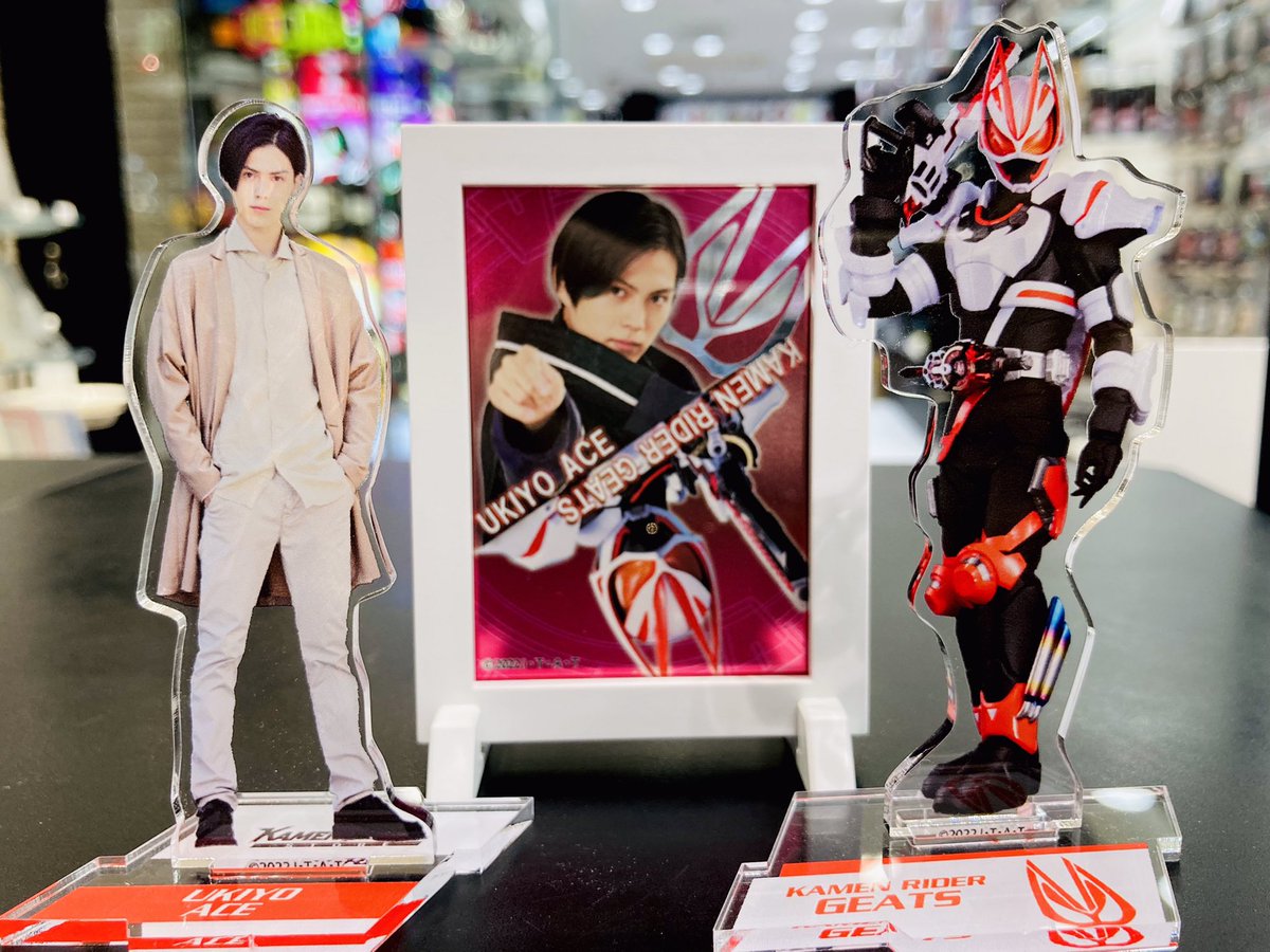 仮面ライダーストア 仮面ライダーストア 仮面ライダーギーツ アクリル