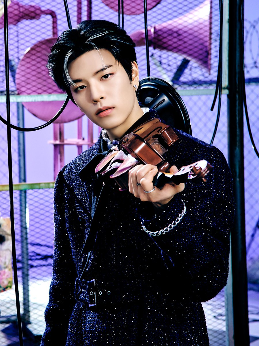 Stray Kids JAPAN 1st Album Main Solo Teaser Images Seungmin / I.N