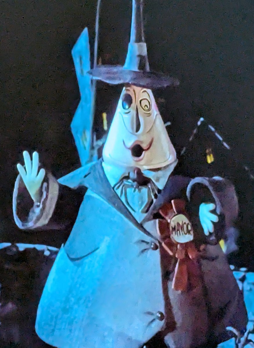 ハロウィンタウンの町長の声は大平透さんです！ 見た目と声がその