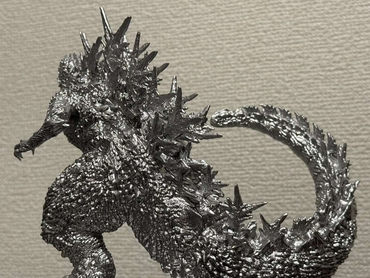 DESKTOP MONSTER ゴジラ(2023) ドンキ限定 ゴールドVer. シルバー Ver