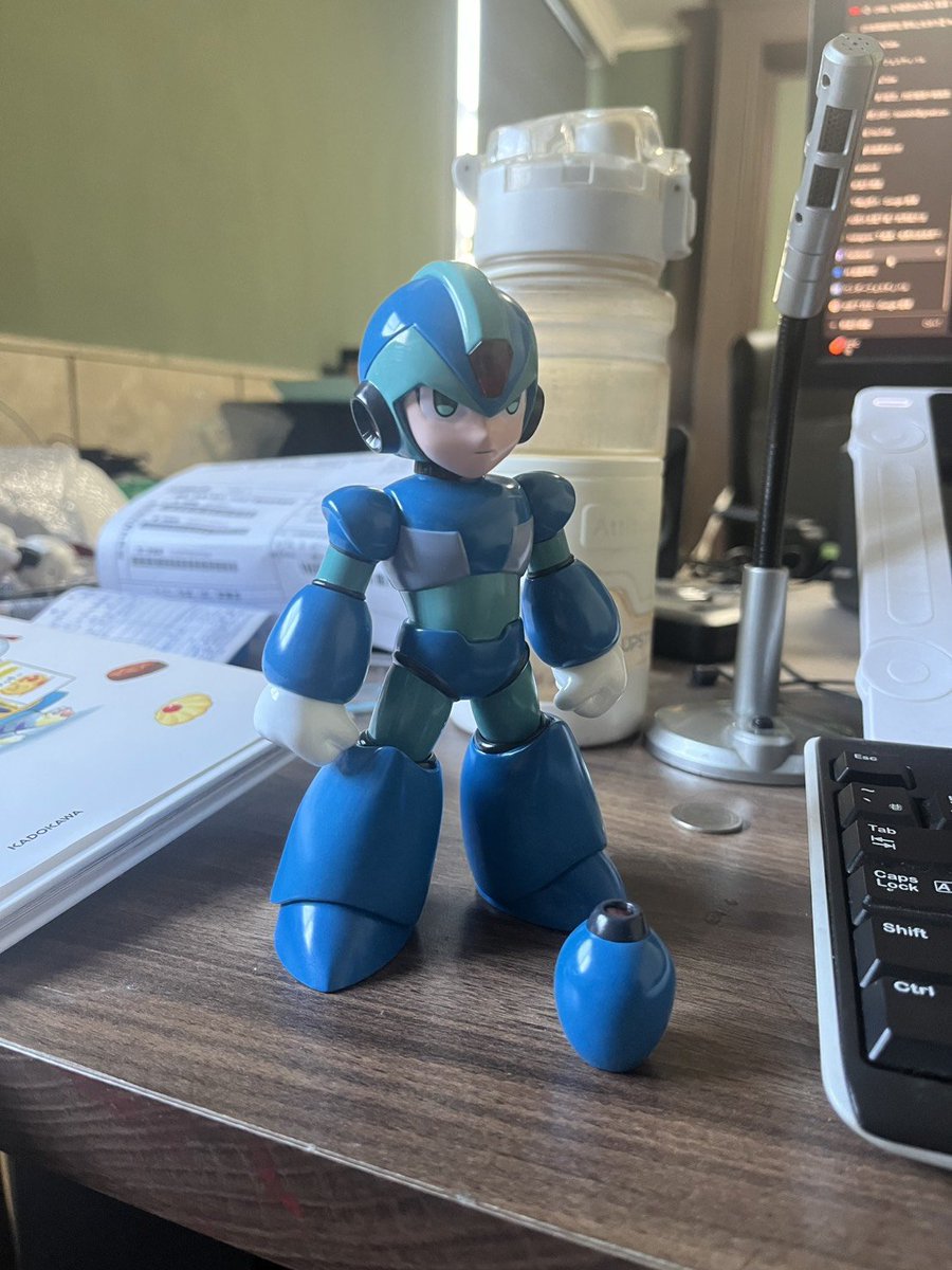 当日版権をいただきました 初のロックマンSOFUBI制作。 造形クオリティ