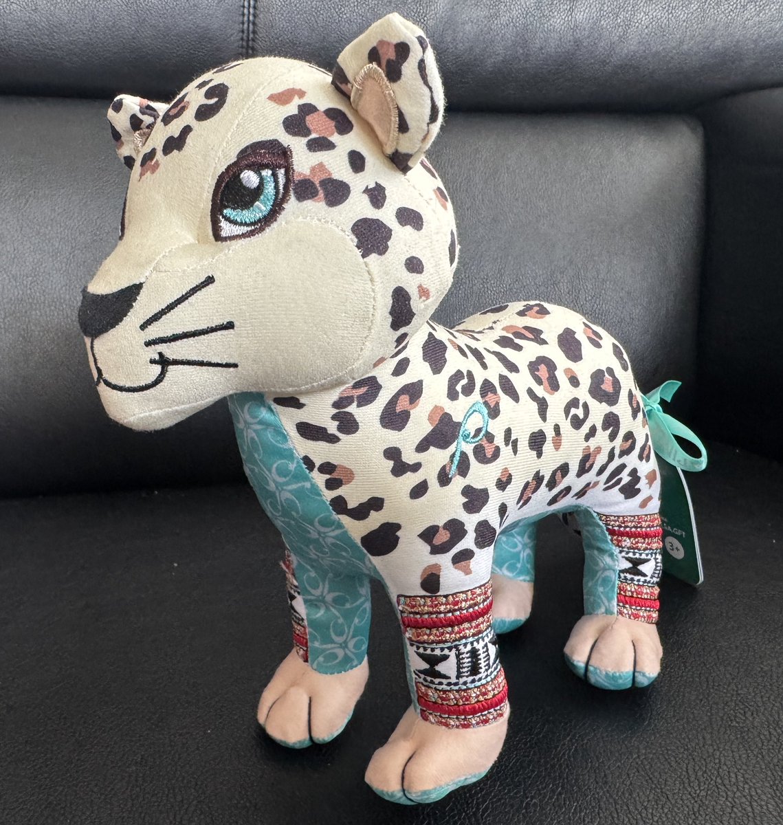サウジ館でとてもお洒落で可愛いヒョウのニムルのぬいぐるみをゲット