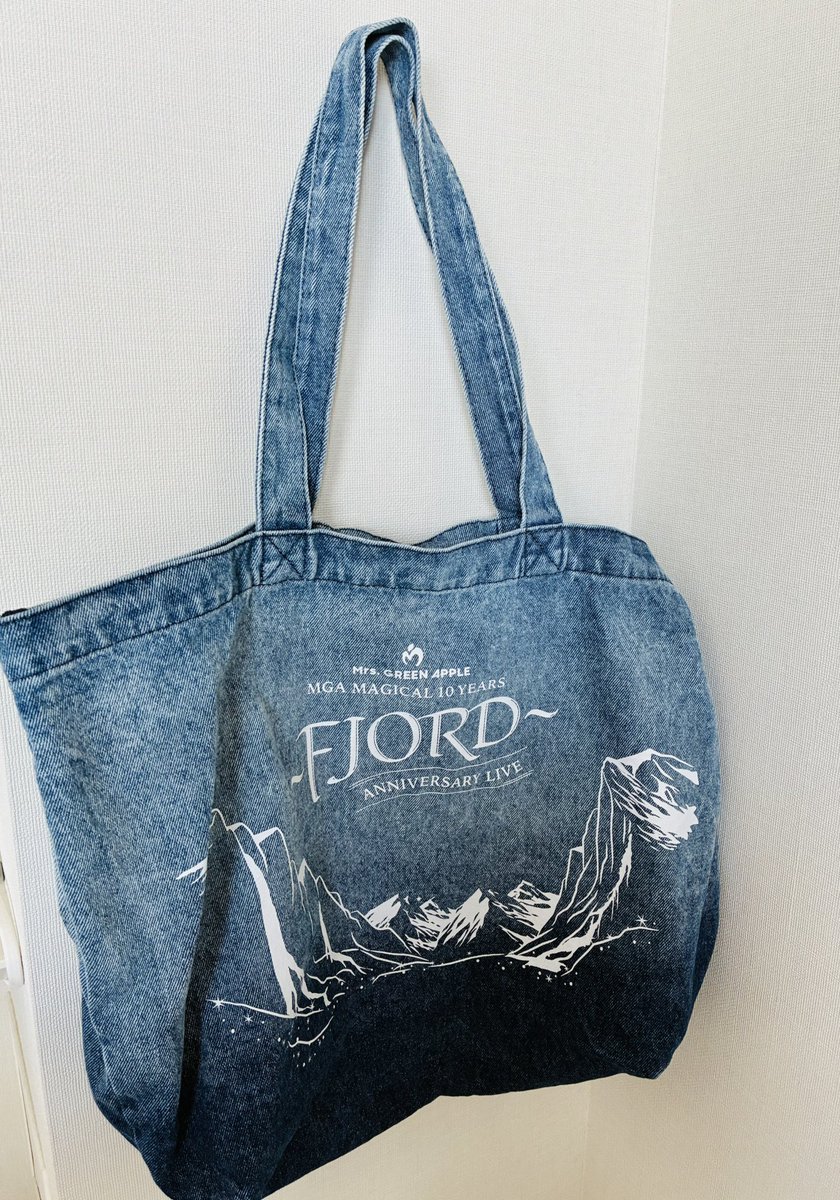フィヨルドのデニムバッグしっかりしててめちゃくちゃ可愛い🥹🥹 早速