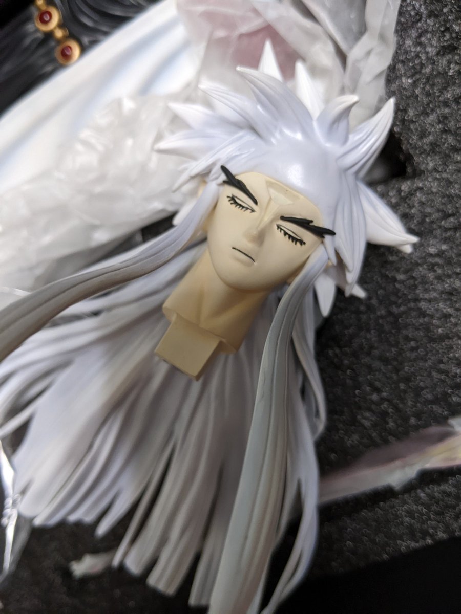 ミストバーン素顔Version来ました！ 髪が繊細だ……！ 箱が他より