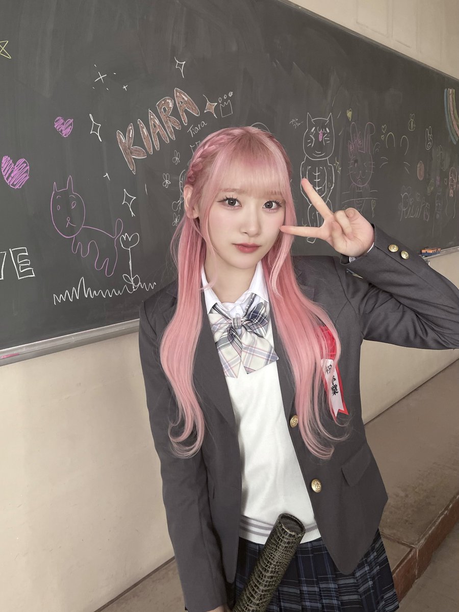 16thシングルカップリング曲 「 君の第3ボタン 」 のMVが公開されまし