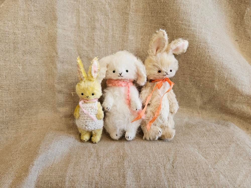 小さなぬいぐるみを作っている moriのえほんさんです。 ZOO展の為に