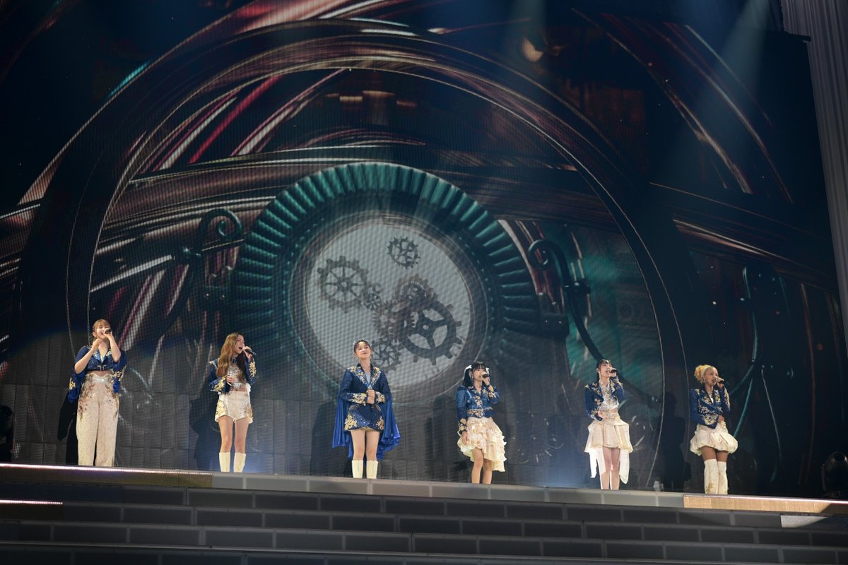 ❣ オフィシャルレポートをライブ写真とともに10周年サイトに公開しま