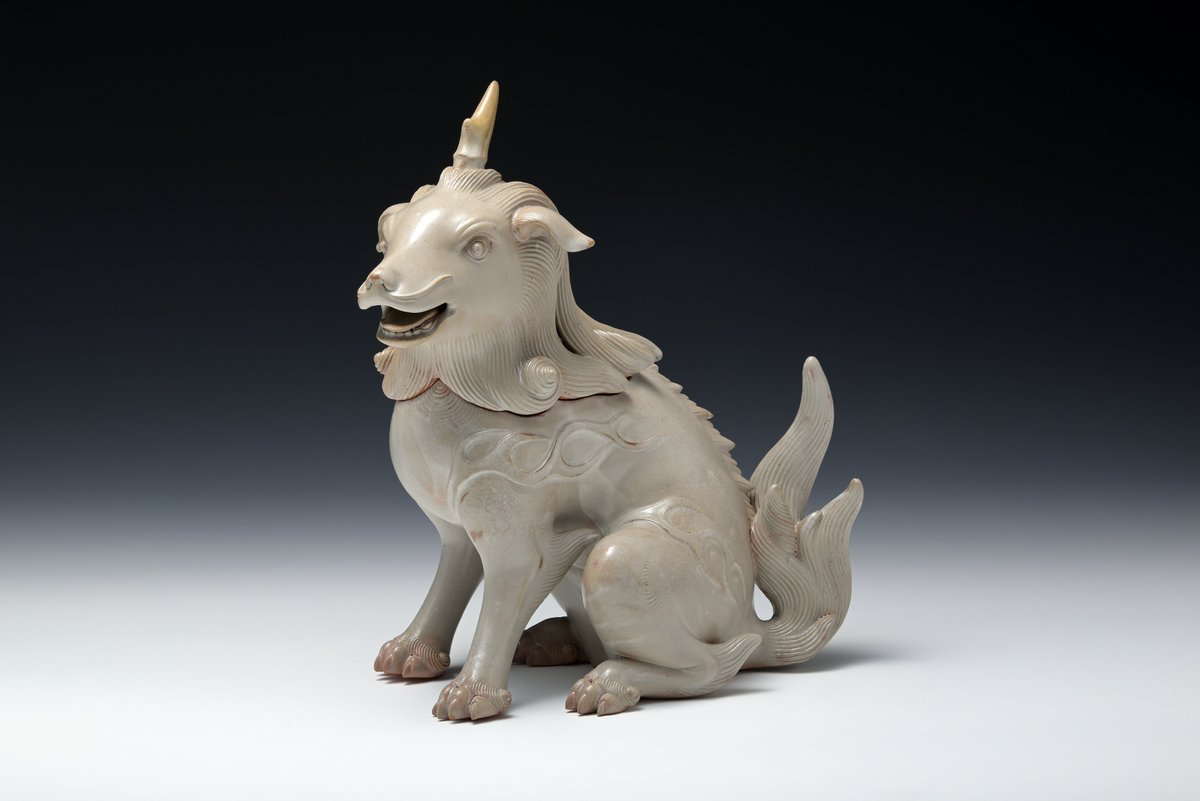 2月限定で、ふしぎな白磁の香炉を展示しています。獬豸(かいち)という