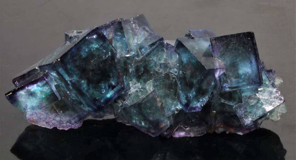 オコルス鉱山産のブルーフローライトからでしか得られない栄養がある