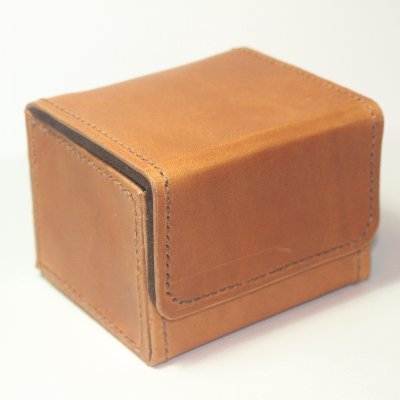 良い感じの濃淡があるレザーを買いました。 プレマ用にと考えてました