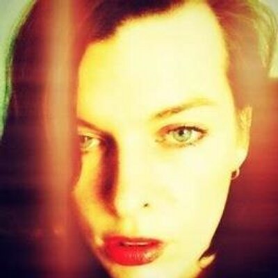ミラ・ジョヴォヴィッチ (@MillaJovovich_j) / Posts / X