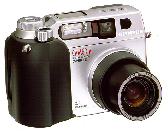オリンパス、光学3倍ズームで211万画素の「C-2000ZOOM」