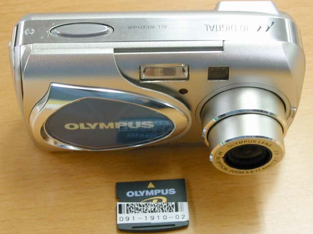 オリンパス、生活防水のコンパクトデジカメ「μ-10 DIGITAL」