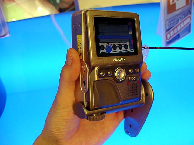 富士フイルム、VGA/30fps動画デジカメ「FinePix M603」