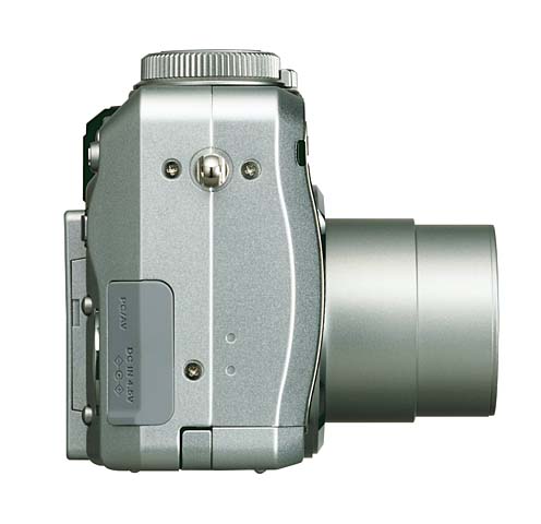 ペンタックス、700万画素/5倍ズームのオプティオ750Zなど