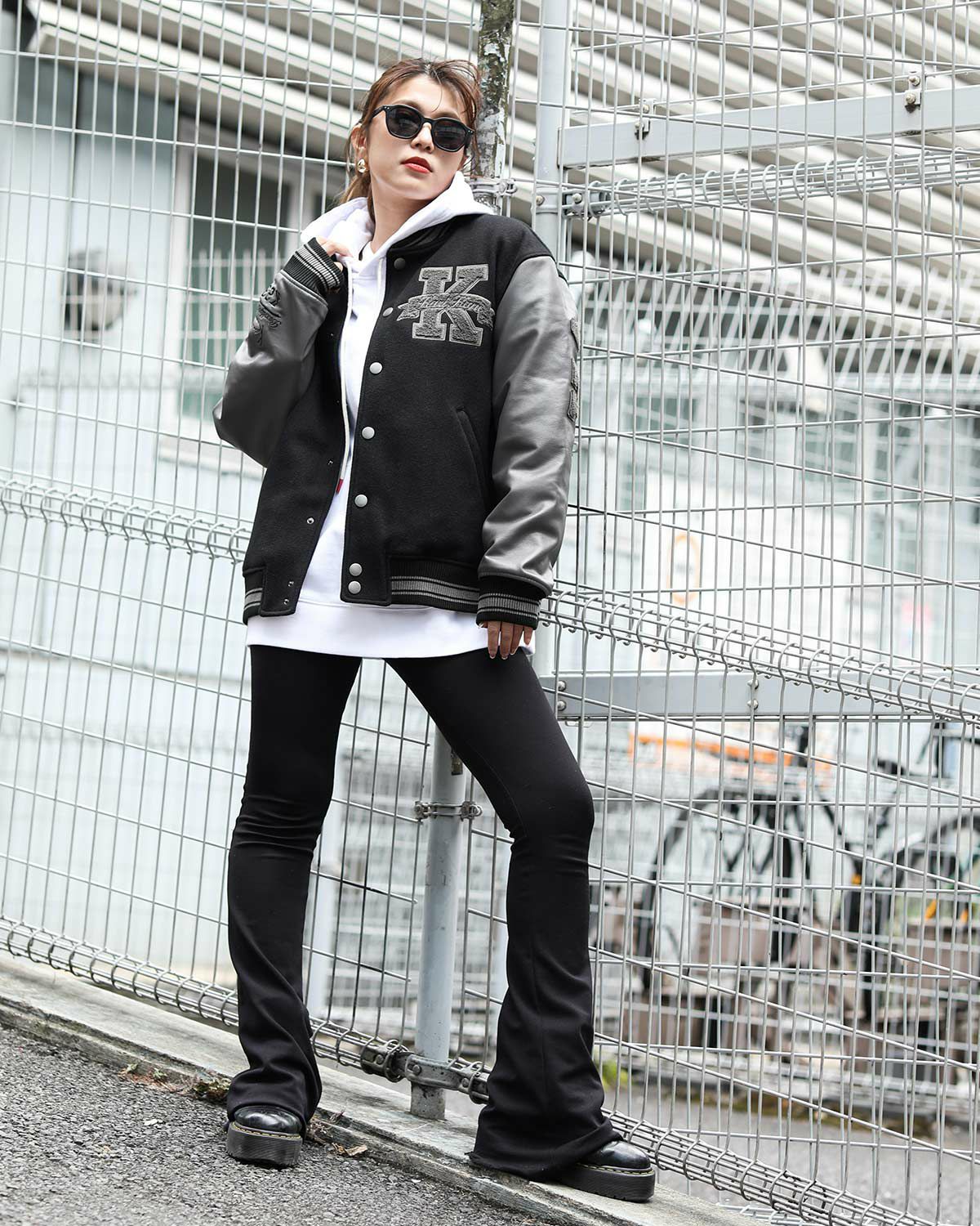 Karl Kani] ロゴ サガラ スタジャン | PEET ONLINE STORE