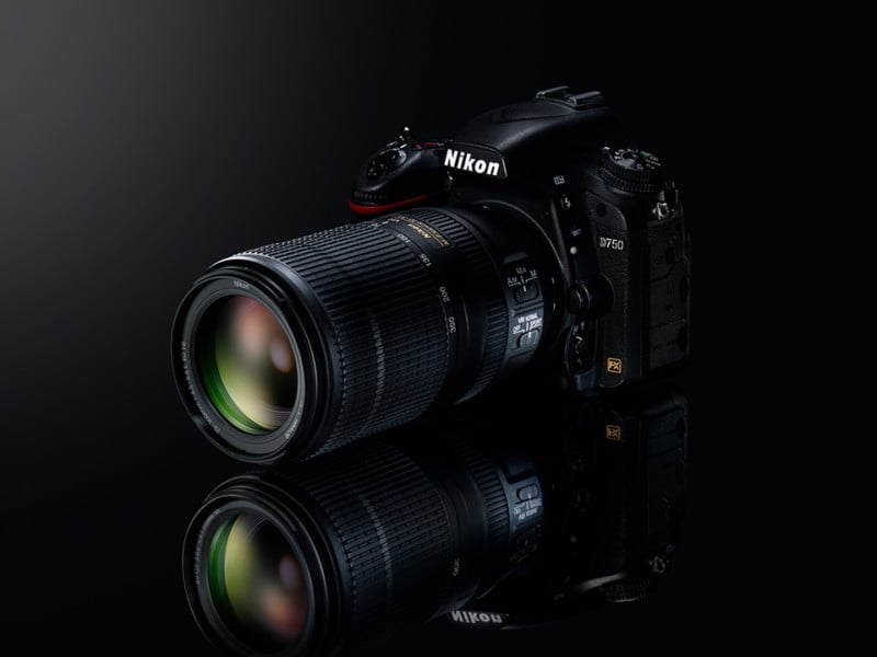 Nikon's New 70-300mm VR Lens is Its First FX Lens with a Stepping