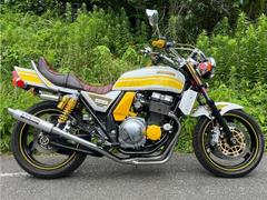 ZRX400－II(カワサキ) ホワイト系・白色のバイク一覧｜新車