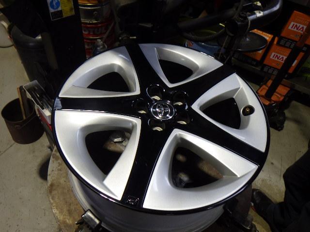 トヨ ZVW50W プリウス 持ち込み 17インチ ホイール交換 香川県 観音寺