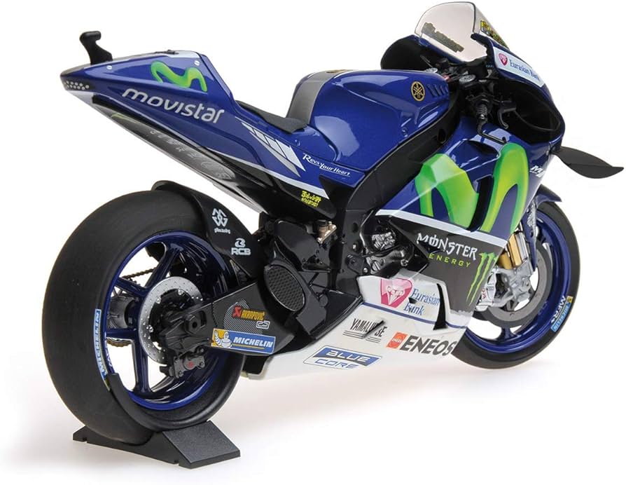 1:18 Minichamps Valentino Rossi Movistar Yamaha MotoGP 2016 Yamaha