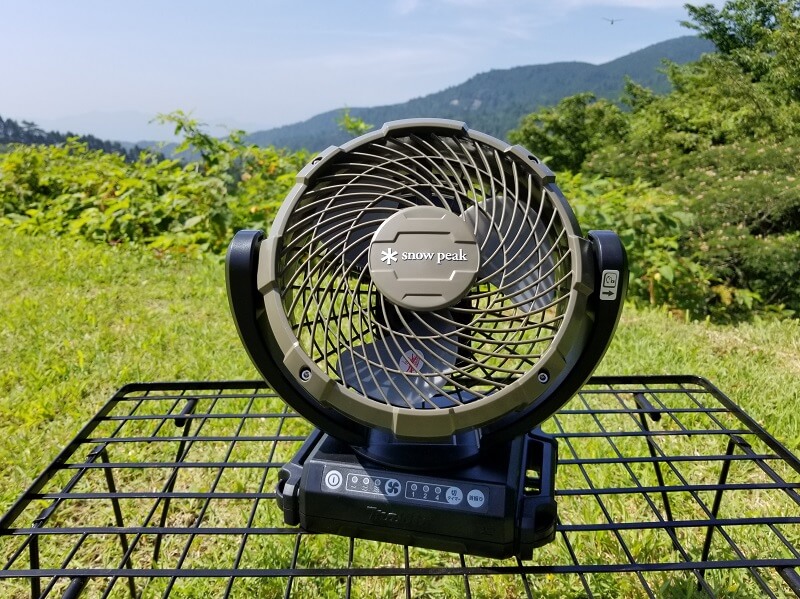 激暑の夏キャンプを快適に！スノーピーク「フィールドファン」の本音
