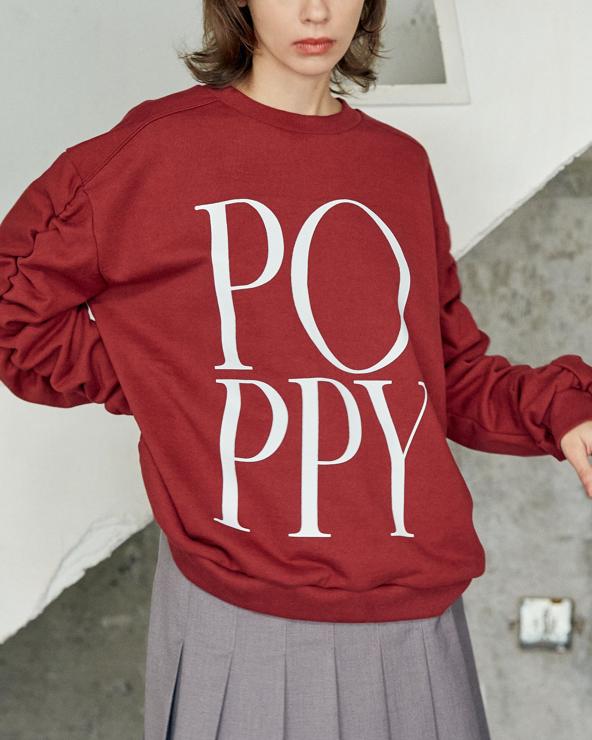 Gather sleeve sweatshirt