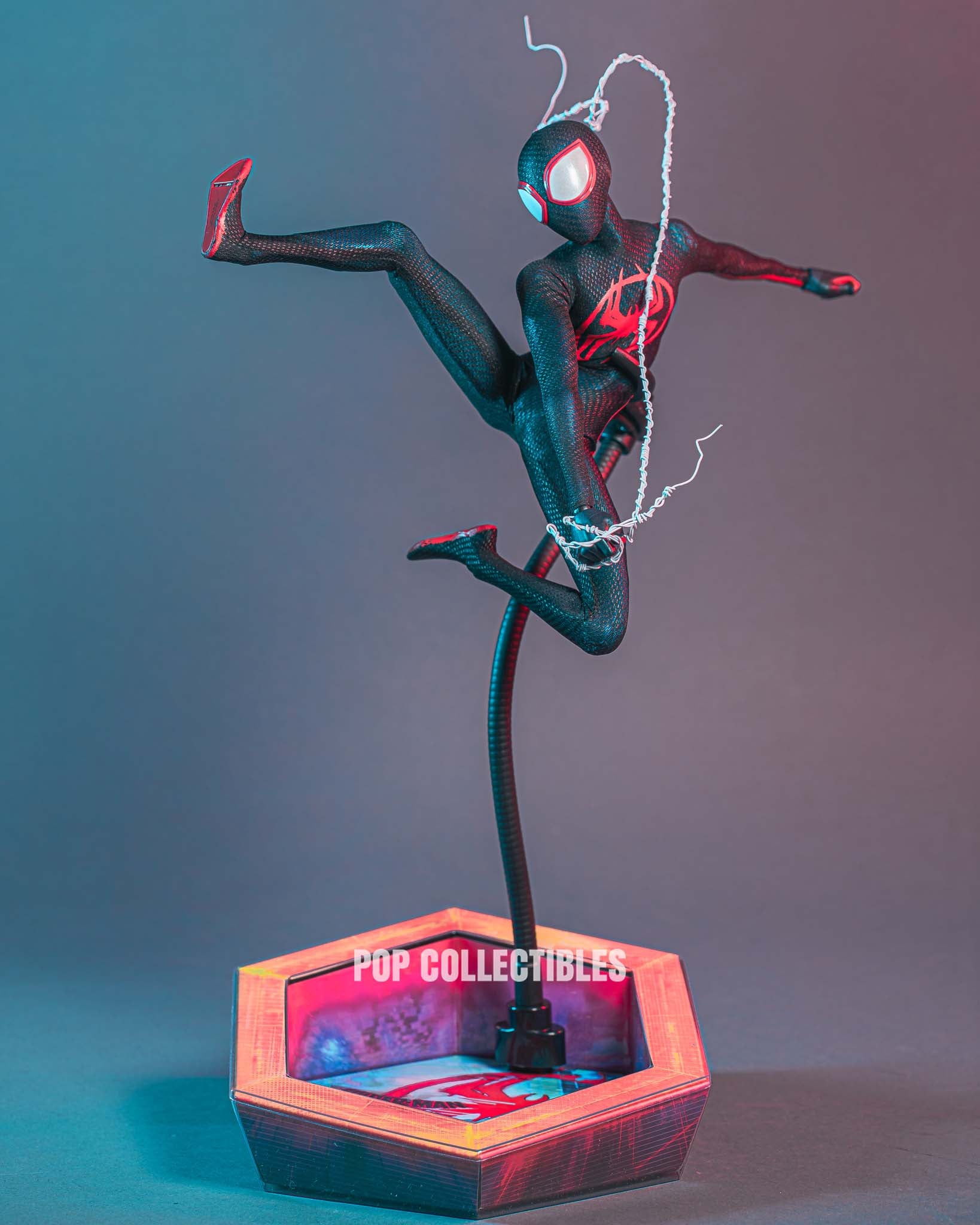 Hot Toys MMS710B Spider-man: Across The Spiderverse – Miles