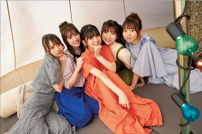 わーすた、坂元葉月の年内卒業を控え、メンバー5人揃った最後の写真集