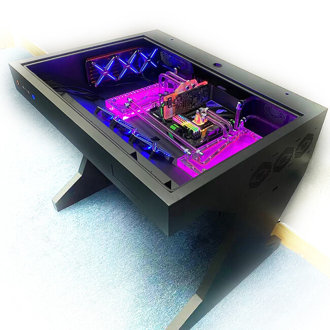 まるでテーブル筐体！】透明な強化ガラスの中にゲームPC環境を収納する