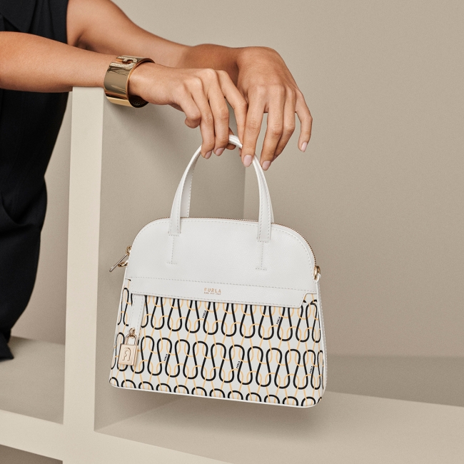 フルラ、定番の「フルラ パイパー」から新色・新柄が登場 | フルラ