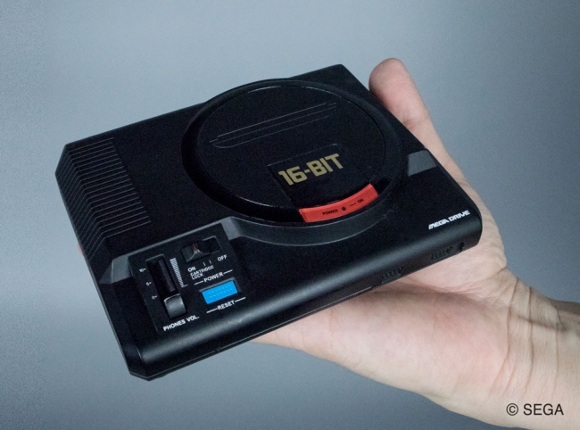 セガの大ヒット家庭用ゲーム機がワイヤレス充電器になって登場！「メガ