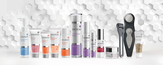 エンビロン「ゴールドコスメティックロールキット」2021年9月15日（水