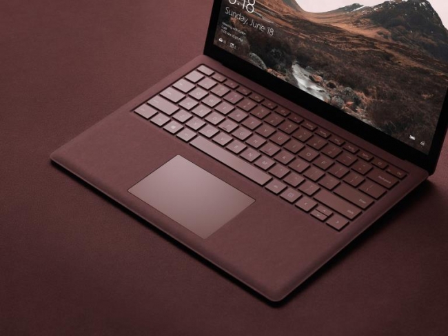 アルカンターラ®がマイクロソフトの最新デバイス「Surface Laptop