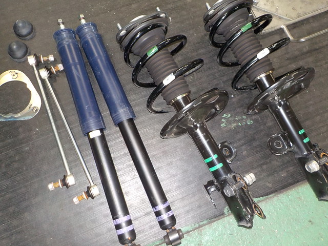 ANH20W ヴェルファイア 純正ショック交換 四輪アライメント