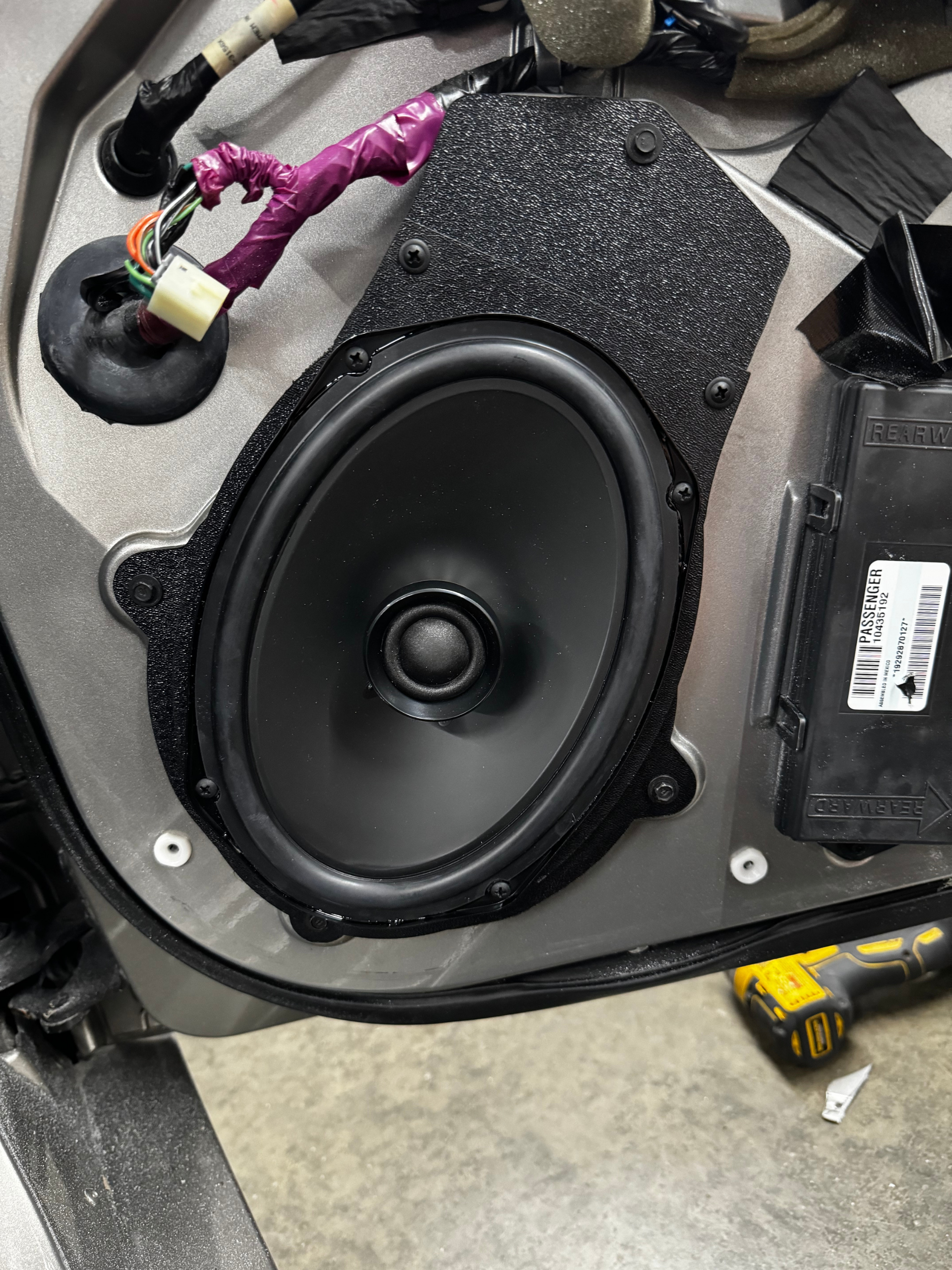 1997–2004 Corvette C5 + Sony ES/GS XS-690 6x9 Speakers + Front