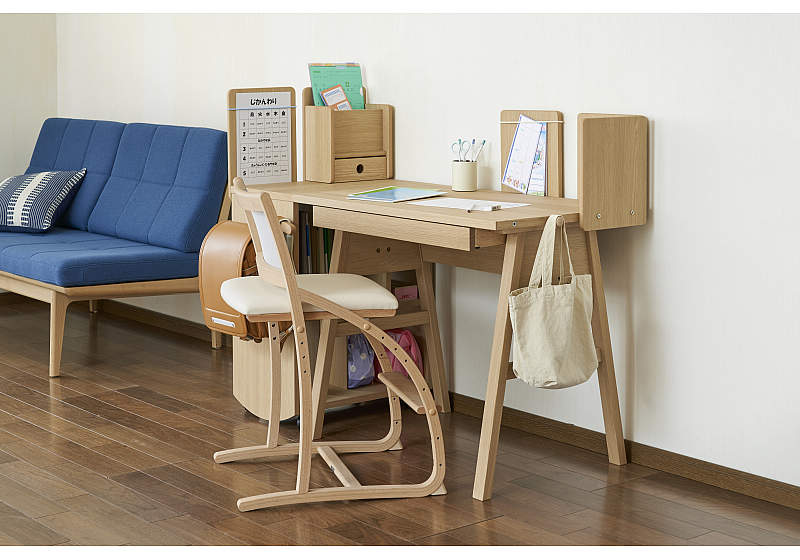 デスクチェア XT2401IE | デスクチェアー | 家具を探す | カリモク家具