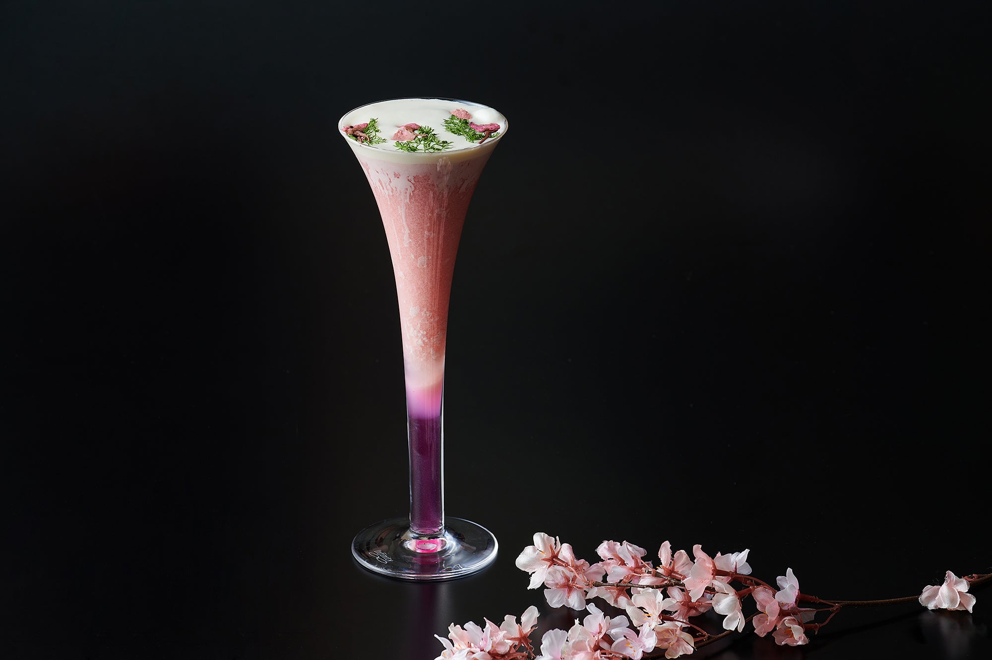 シーズナルカクテル with 桜 | 株式会社ベストホスピタリティー