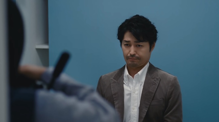 安田顕、過去から今に至る証明写真の自分に納得いかず苦悩…。カメラの