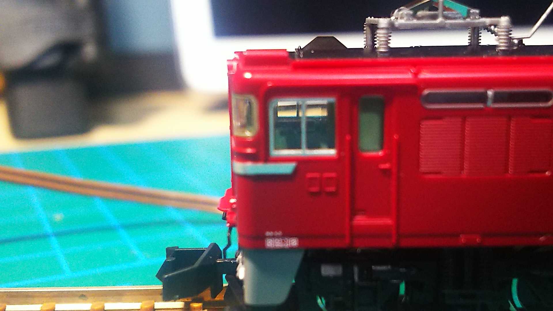 鉄道模型 TOMIX ED75 700番台サッシ窓（前期型）を後期仕様に（前編