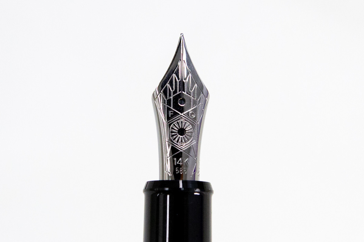 スター・ウォーズの世界観を表現した万年筆「#3776センチュリー/スター