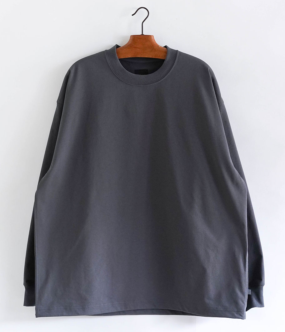 DAIWA PIER 39 TECH DRAWSTRING L/S TEE [CHARCOAL] - Fresh Service