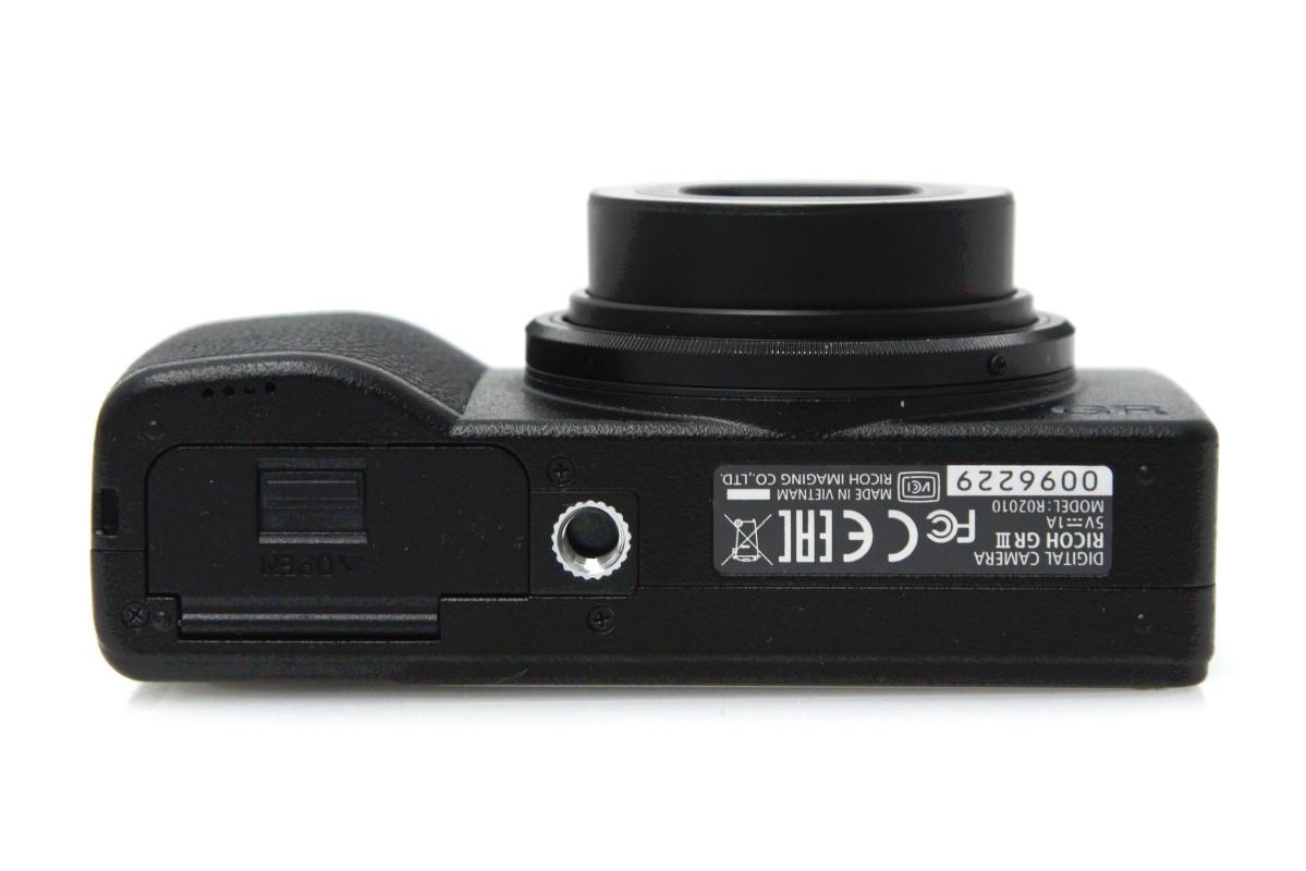 GR III シャッター回数 約8,273回以下 γT214-2P3 | リコー