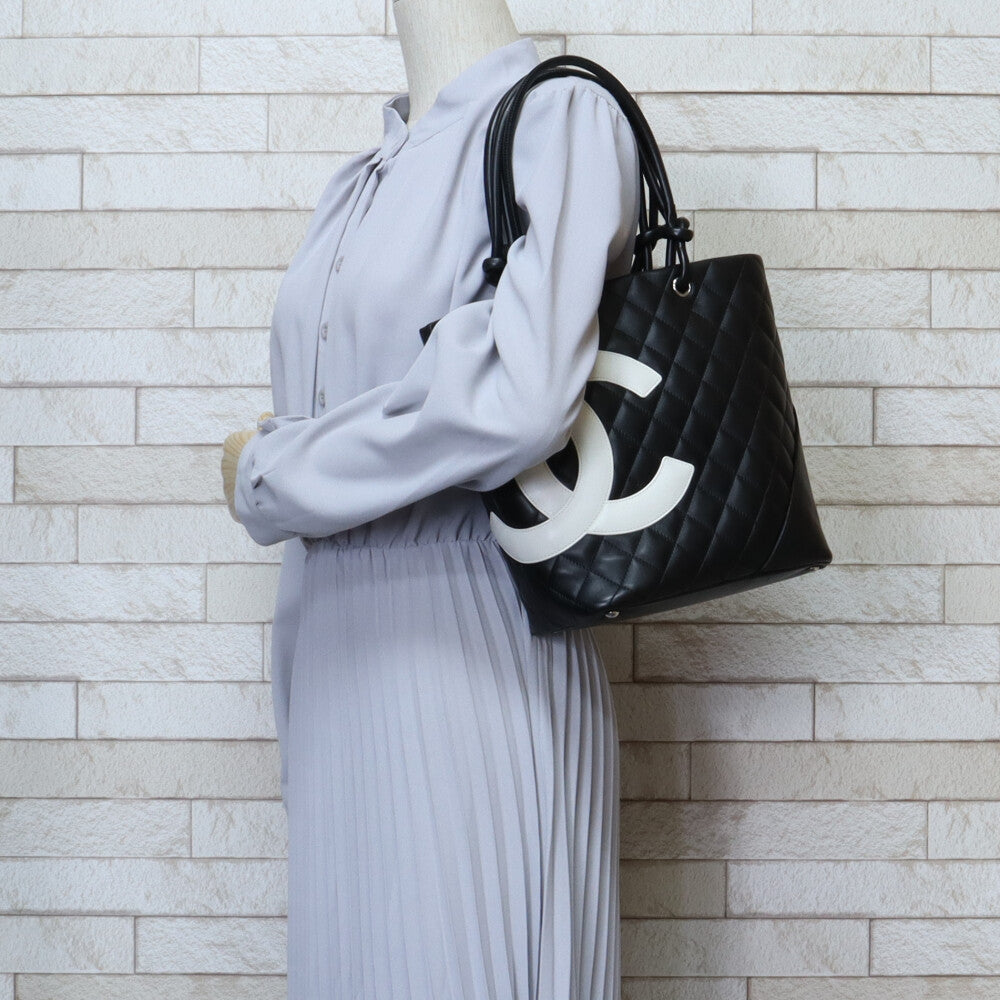 シャネル ミニディアムトート カンボン トートバッグ シャネル レザー