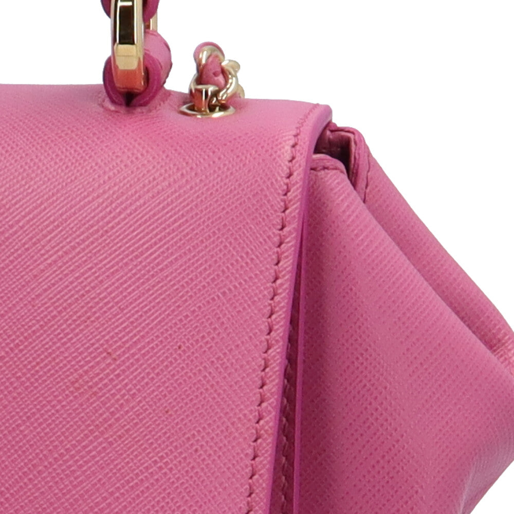 Salvatore Ferragamo サルヴァトーレフェラガモ ヴァラリボン