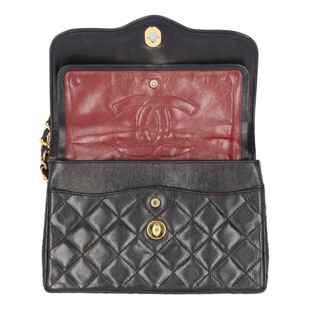 CHANEL シャネル パリ限定 マトラッセ ショルダーバッグ ラムスキン